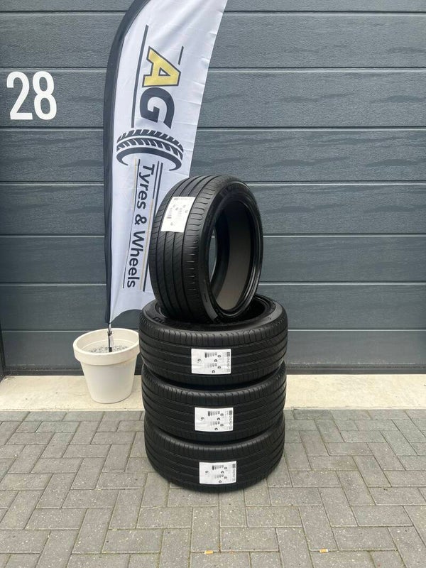 4x 235/45R18 98V XL Michelin E-Primacy