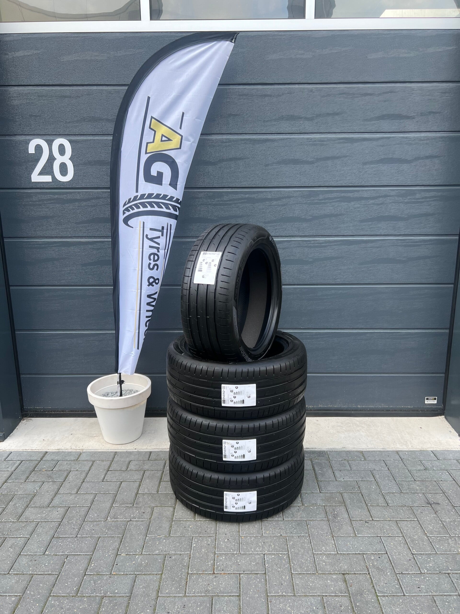 4x 255/45R19 104W XL Hankook Ventus S1 Evo3 EV