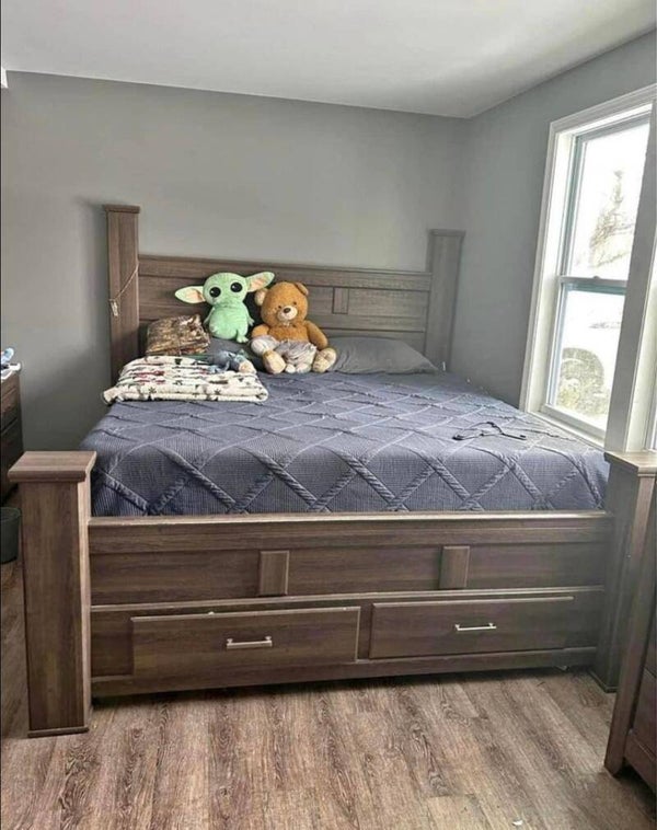 Wood Storage Bed Frame with Drawers