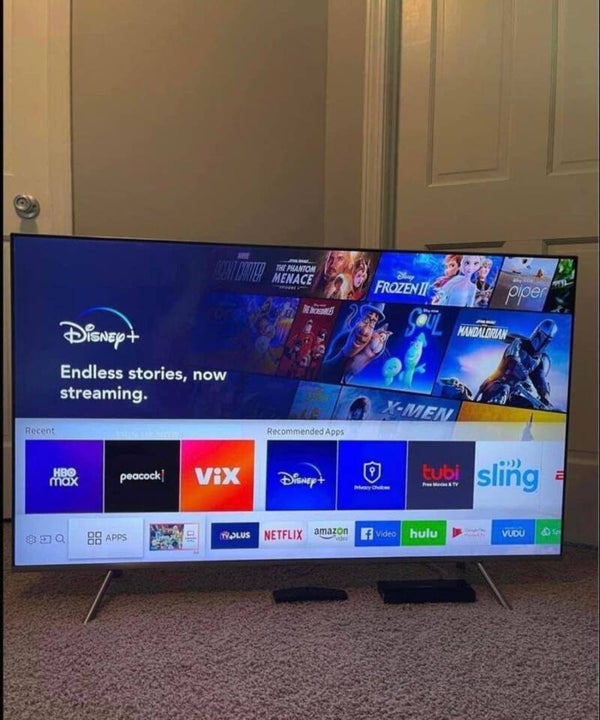 Flat-Screen Smart TV