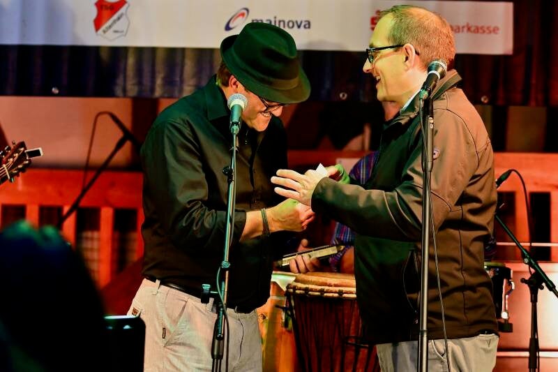 Preisverleihung in Bad Soden durch den Bürgermeister Dr. Frank Blasch