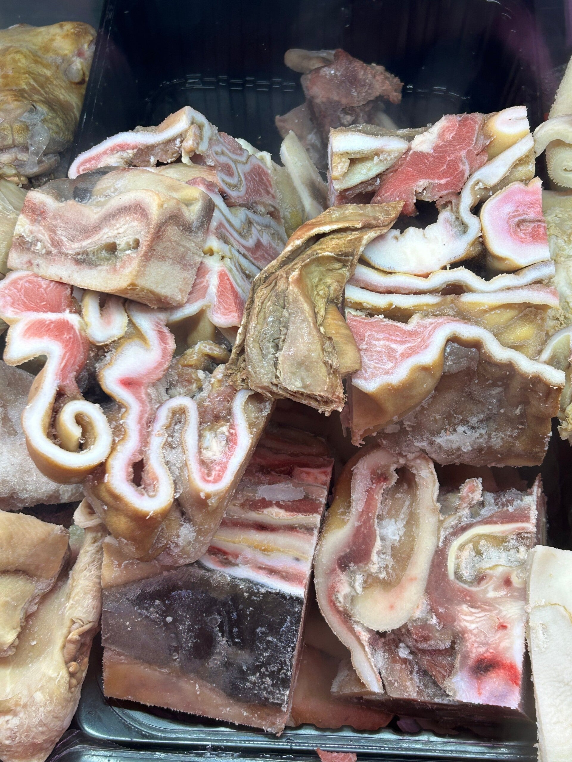 COW SKIN - BEEF SKIN 1KG