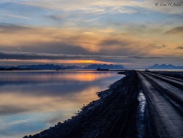 Longyearbyen havn fra adventsdalen