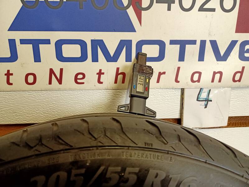 Set Audi velgen origineel in Dalfsen gebruikte banden