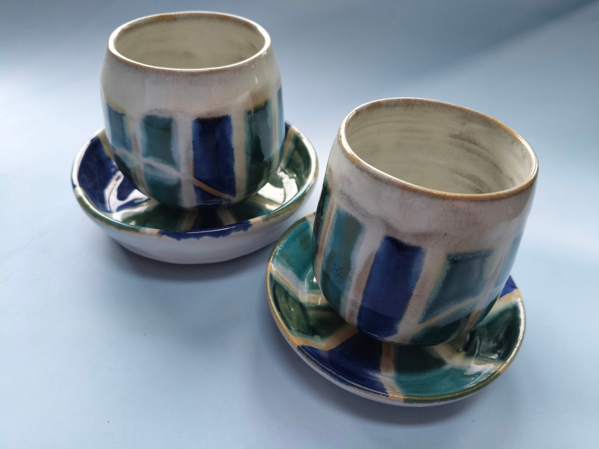 Duo tasses M. et soucoupes
