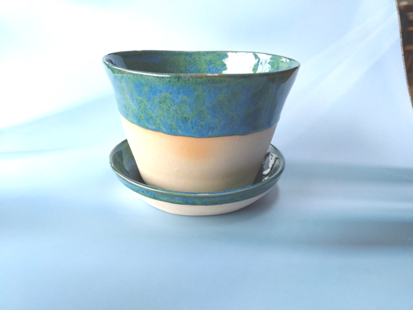 Cache pot et sa soucoupe