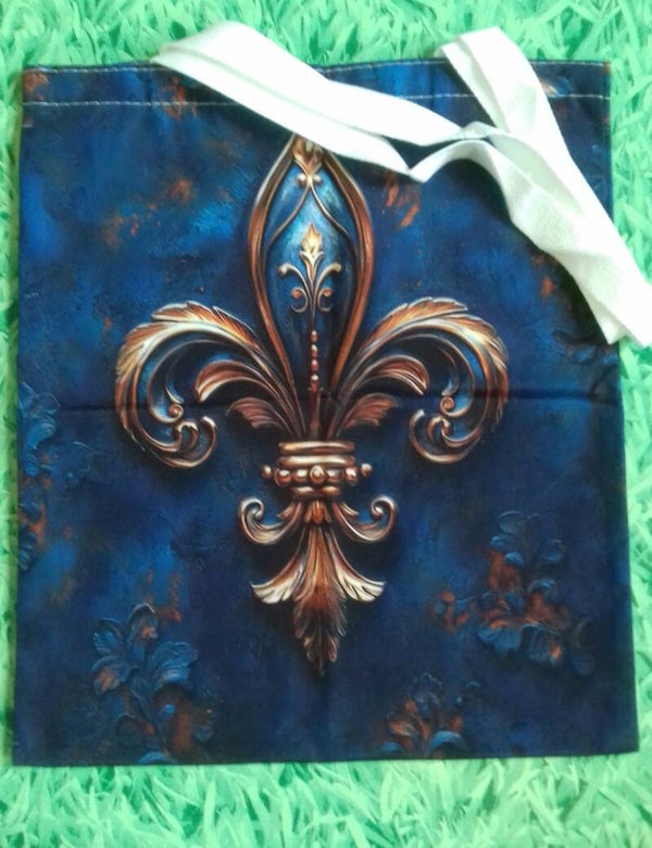 *NEW* Fleur de Lys Luxe Tote Bag