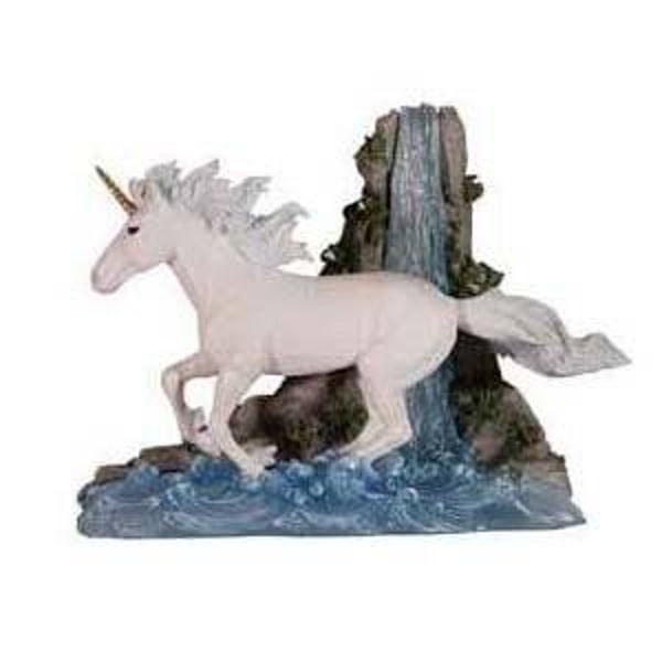 Eenhoorn bij Waterval