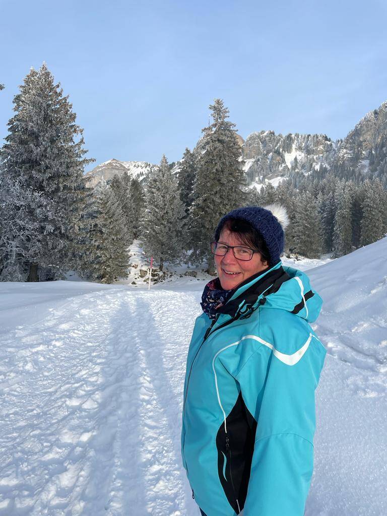 Edith Schmid,            Köchin