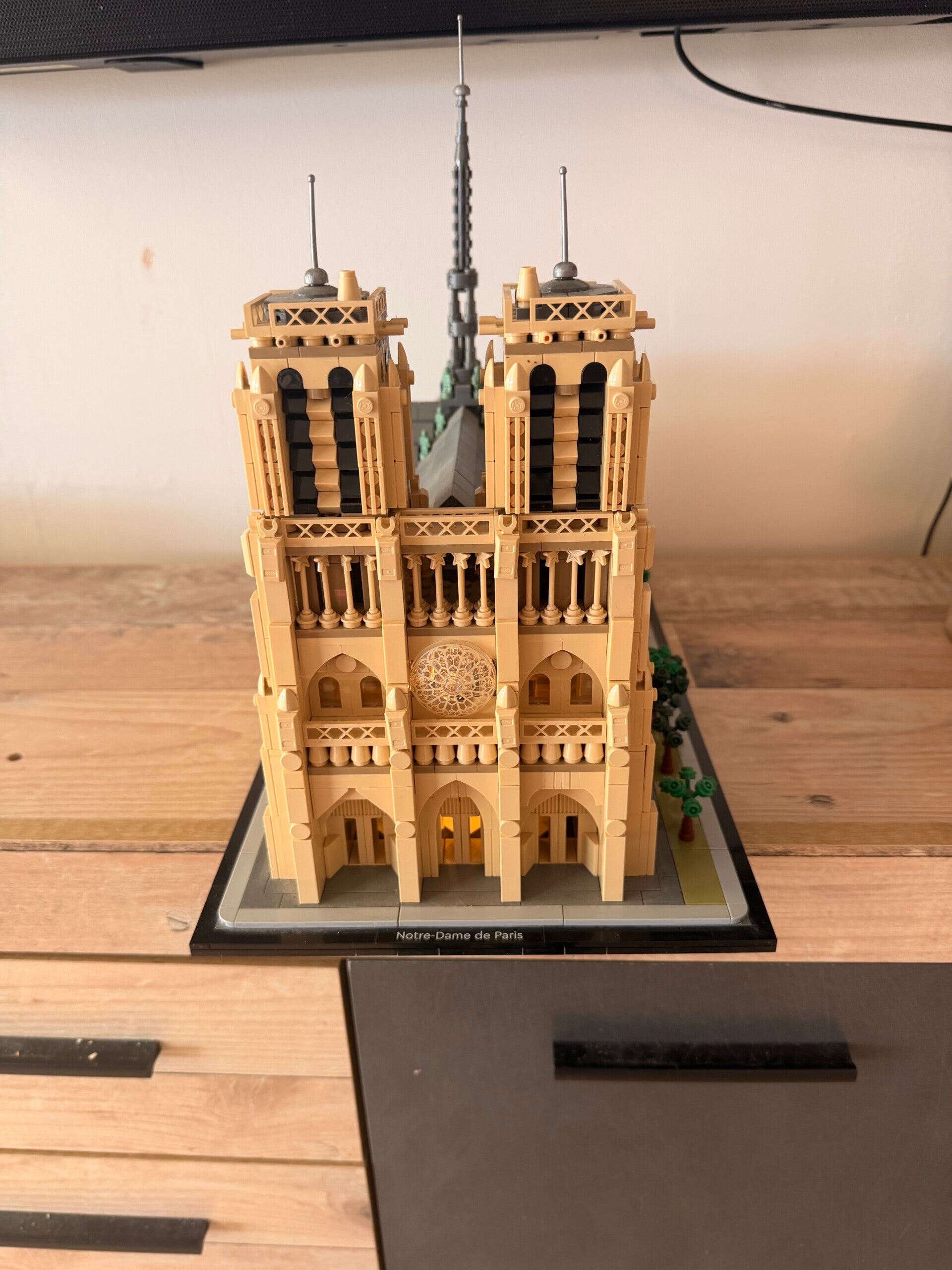 notre dam lego met licht