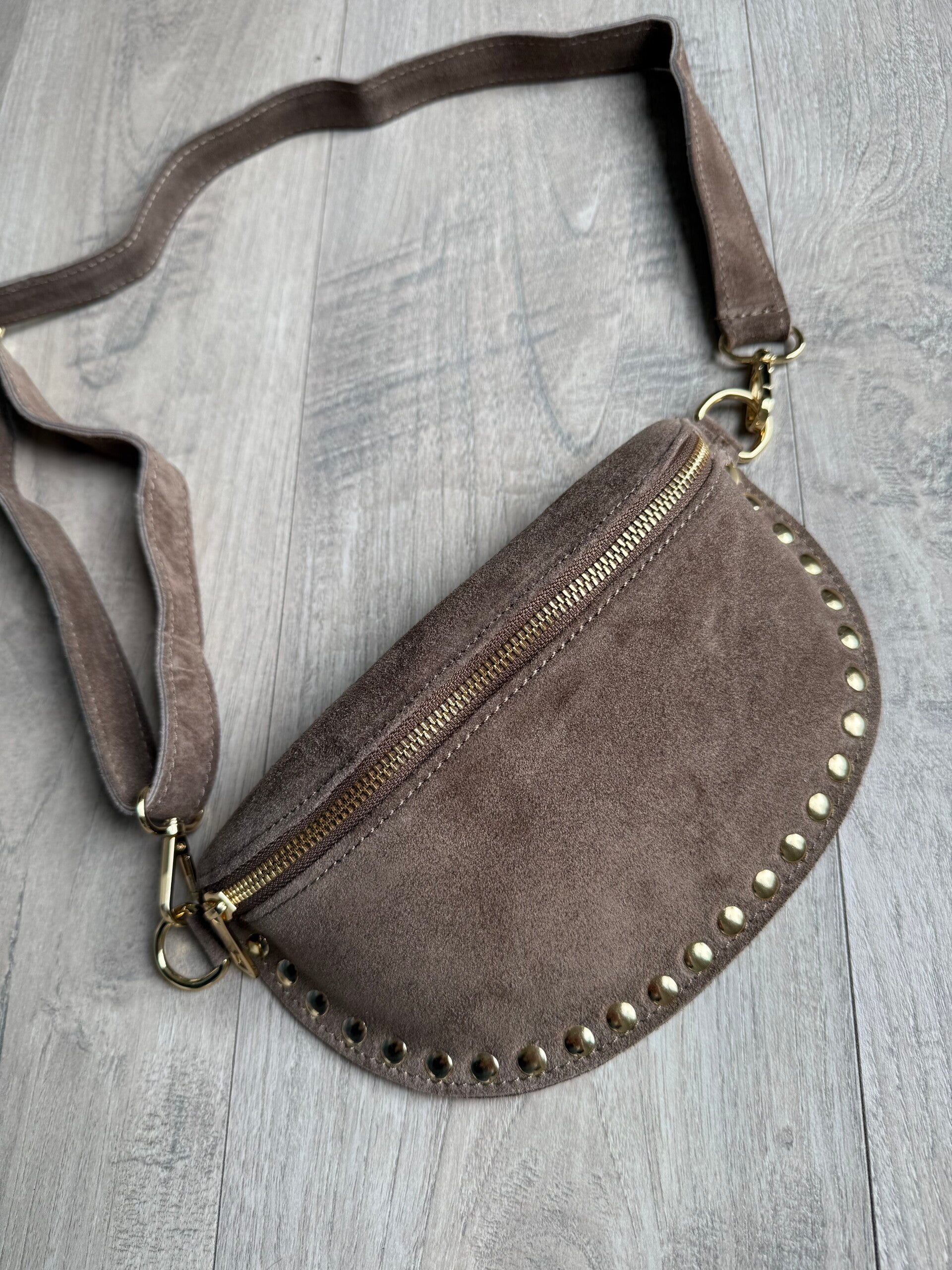 Taupe