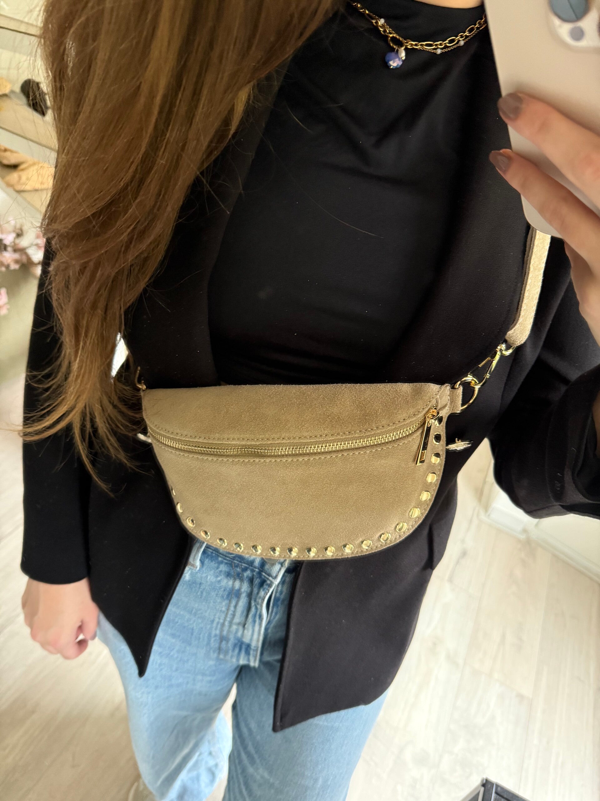Holly tas suède