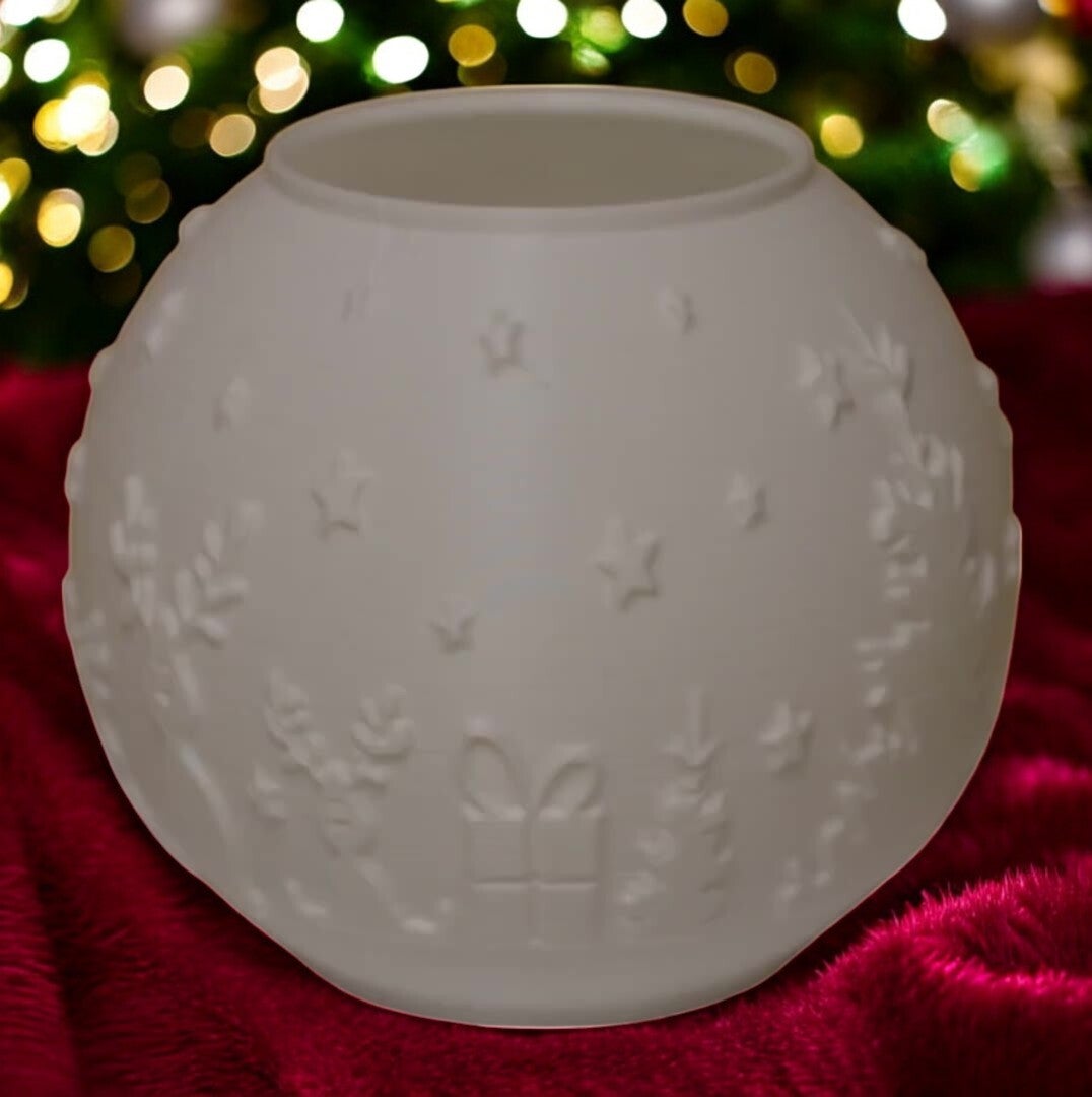 Teelichthalter Kugelform im Weihnachtsdesign - Rentiere-Bäume-Sterne-Geschenke v1