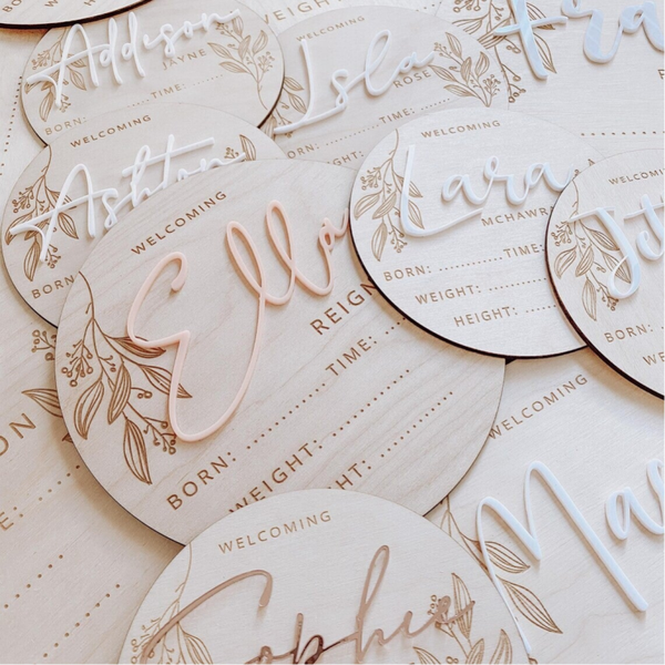 Panneau de naissance en bois et acrylique 3D