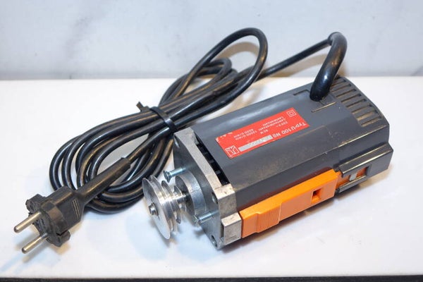 Prima Unimat motor Type U-100 laatste type unimat dit model is met luchtkoeling Art . 4676