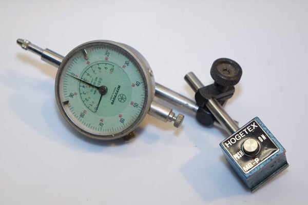 Mitutoyo micro meter met magneetstandaard Art. 7283