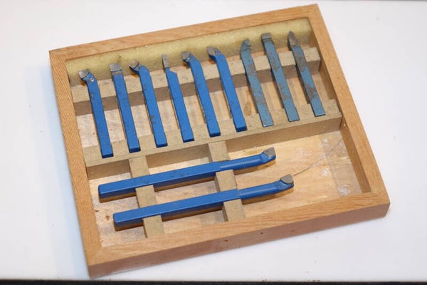 Vrijwel nieuwe beitelset met widia opgelaste plaatjes 6x6 mm Art. 7297