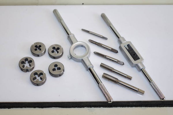 Set draadsnij gereedschap voor binnen en buitendraad , Art . 7317