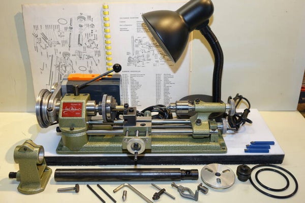 Vrijwel nieuwe emco unimat draaibank met de nieuwste U-100 motor art. 7360