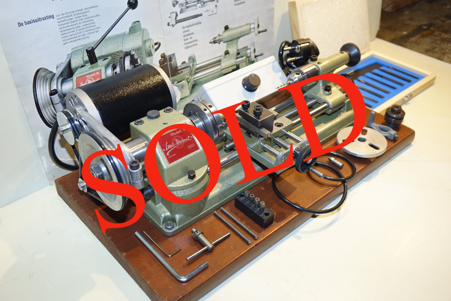 Nette Emco Unimat met nieuwe vari snelheid motor en o.a. nw.beitels Art.7429