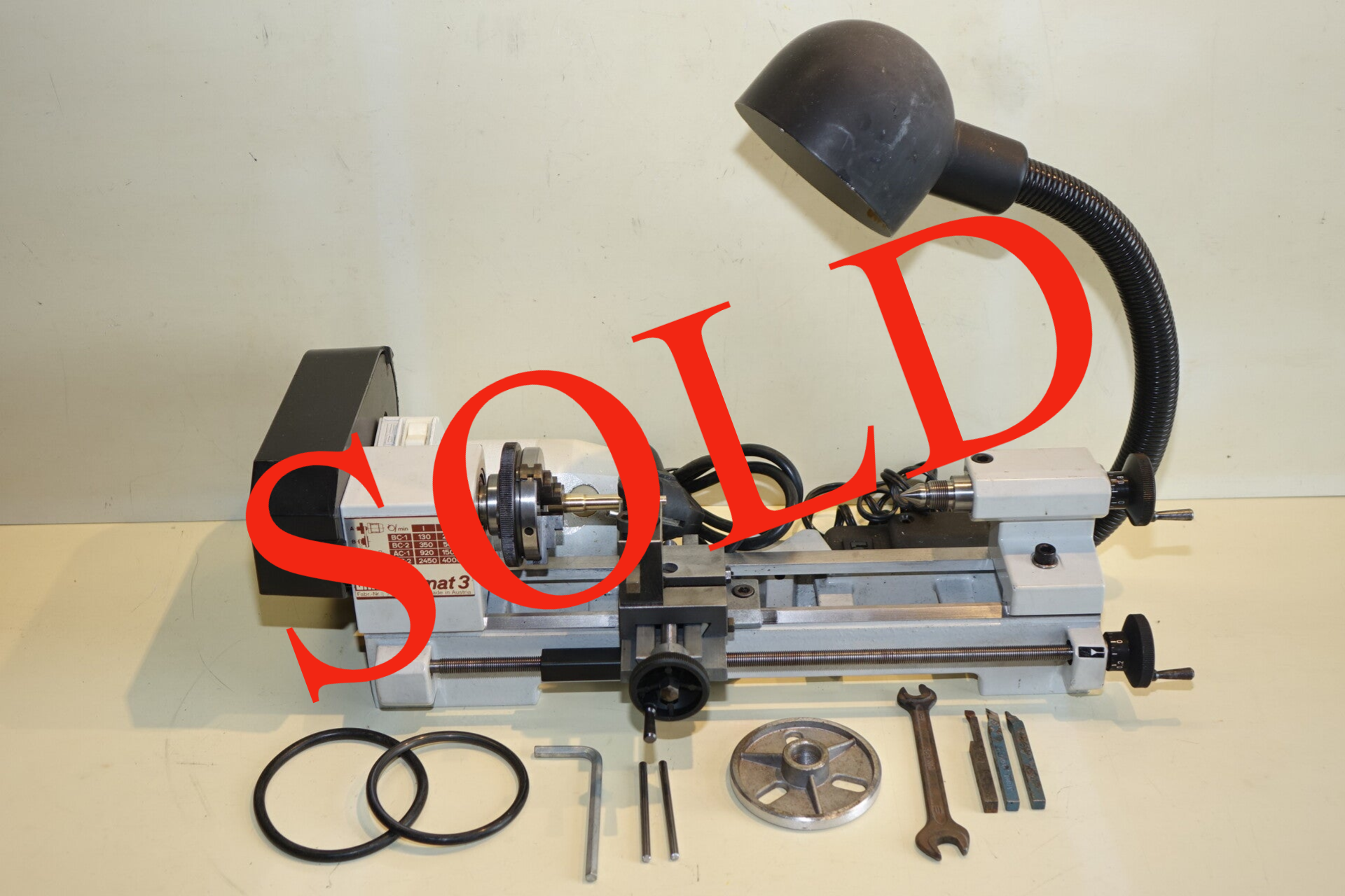 Nette schone gebruikte Emco unimat Metaaldraabank  Art. 7050