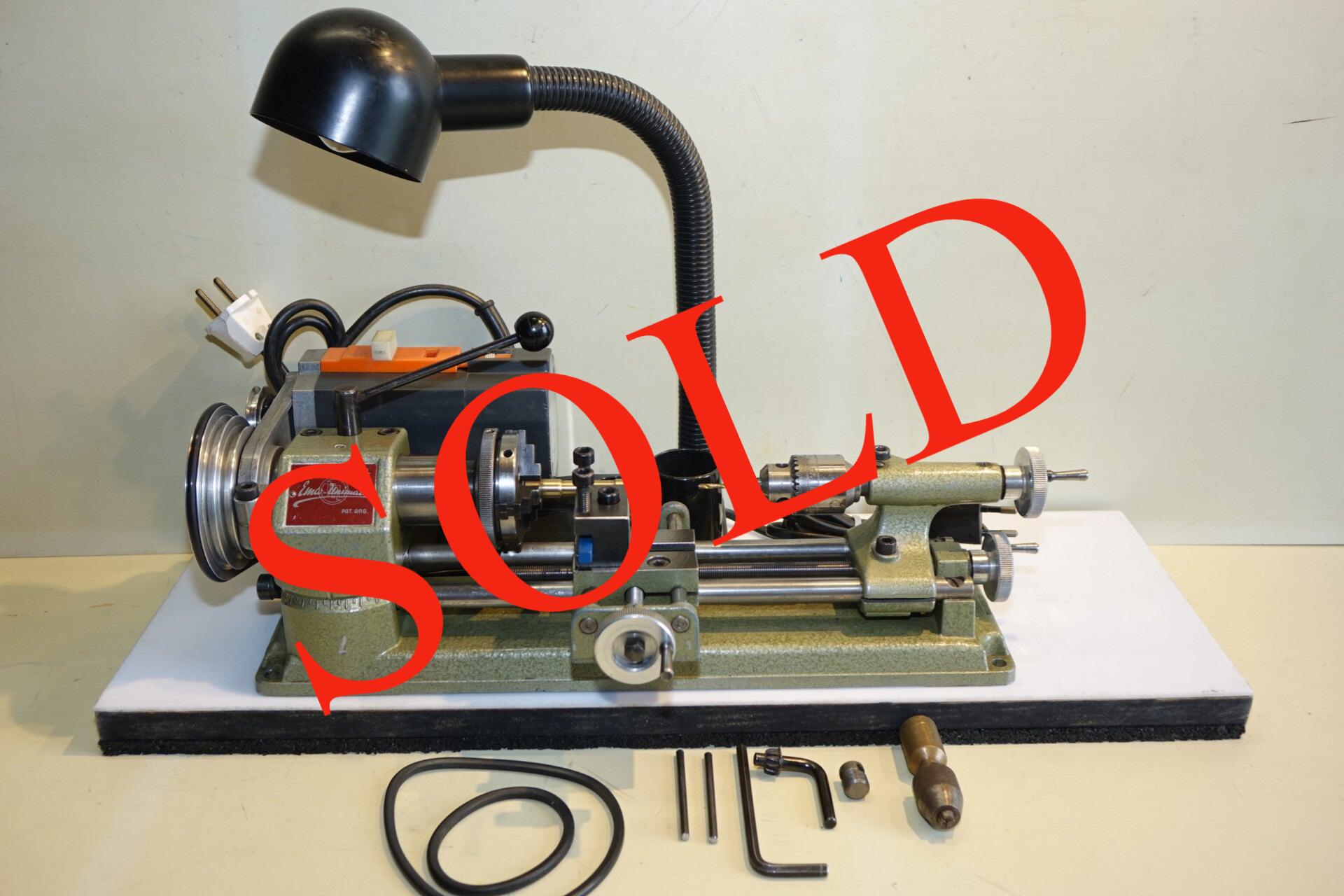 Keurige emco unimat metaal draaibank met lamp   Art. 7070