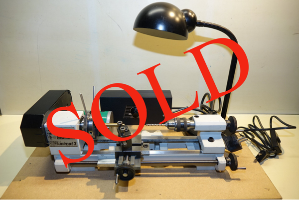 Gebruikt Unimat 3 basis draaibankje , met variabel toerental en lamp.  Art. 4690