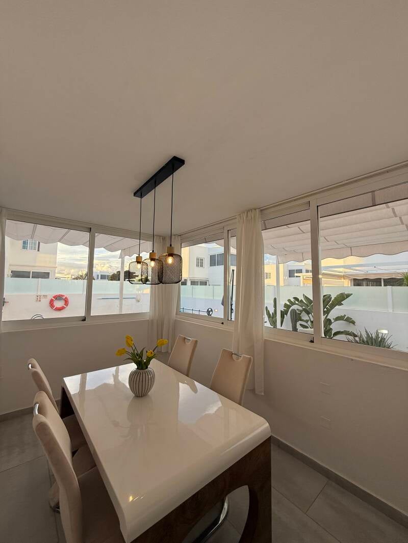 Bright dining area at Casa Havn in Playa Blanca