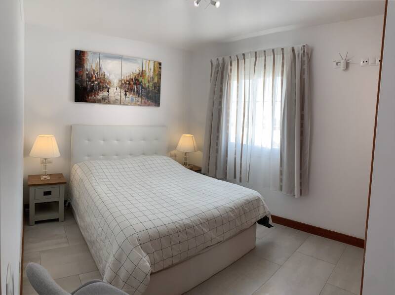 Main bedroom with double bed at Casa Havn in Playa Blanca