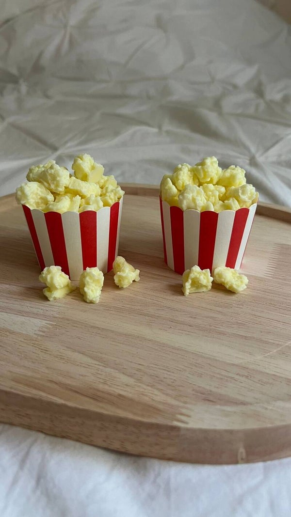 Wax melts ¨Mantita y peli¨ con olor a palomitas dulces.