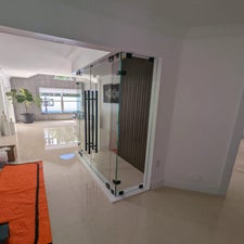 45d8d5ac-8d74-4e7b-8bfe-78834aefe49a-standard.jpg