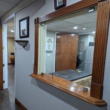 6fb359c2-ede0-424d-8396-3166c089fa03-standard.jpg