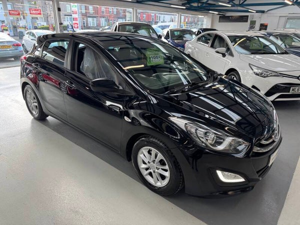 HYUNDAI I30 1.6 CRDI BLUE DRIVE ACTIVE 5DR