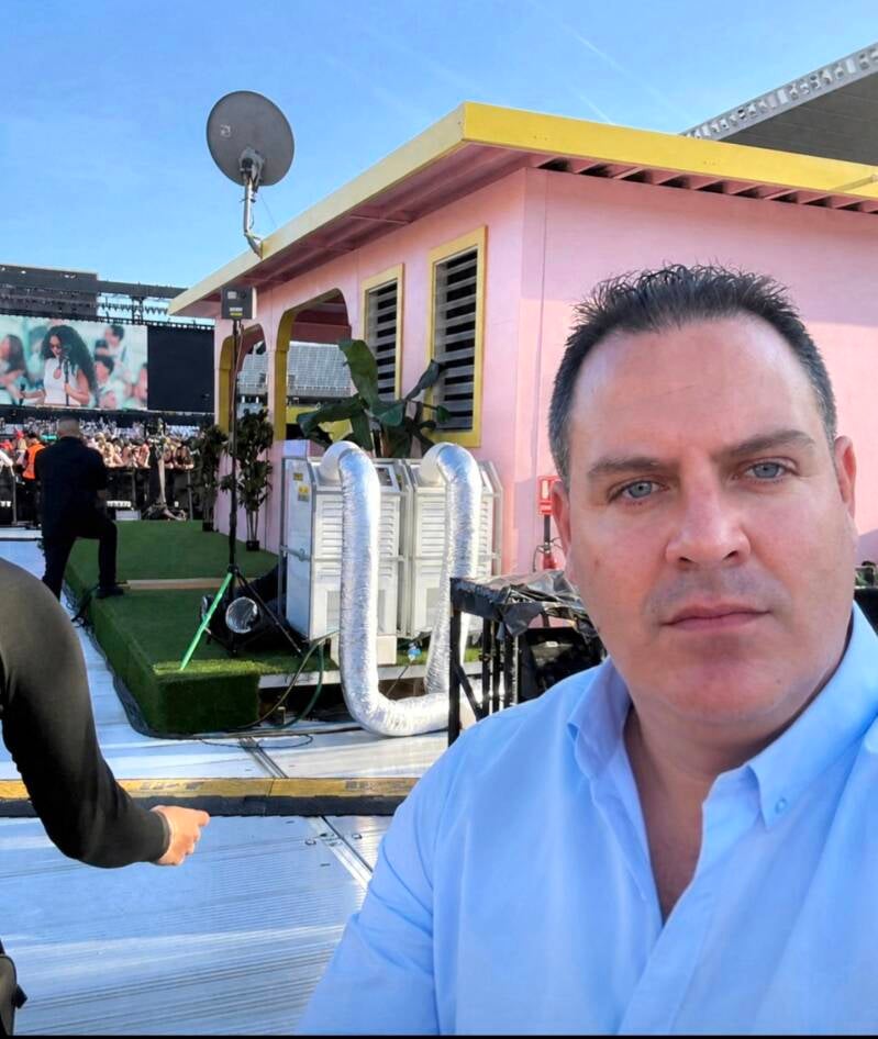 LIKEVO MUSIC EN LA CASITA DE BAD BUNNY