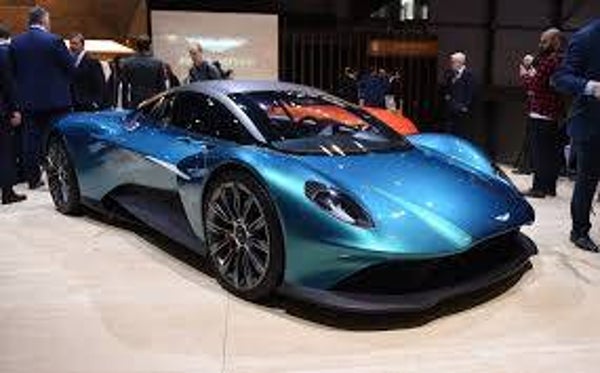 voiture aston martin bleus