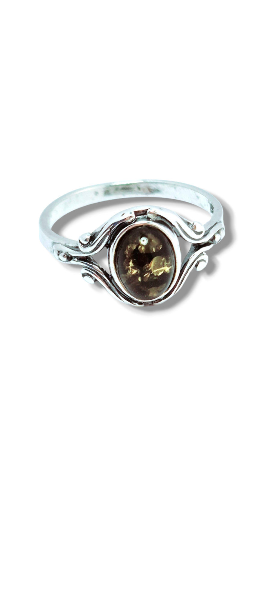 Green Amber Ring – A Rare & Enchanting Gemstone
