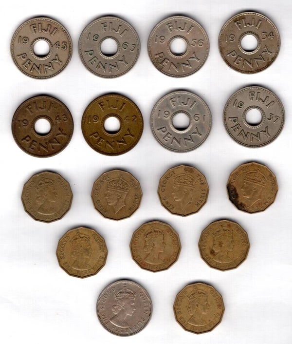 Fiji. 17 pre-decimal coins.                DY17742