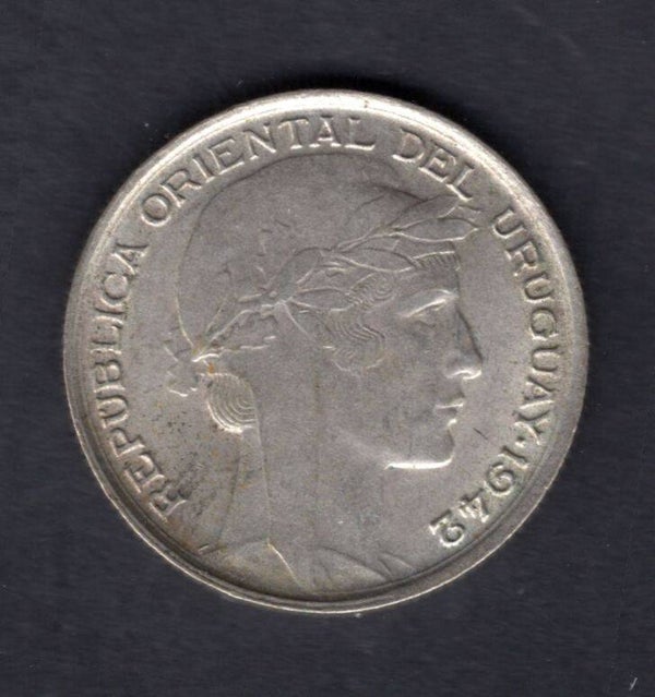 Uruguay. 20 Centesimos 1942.    DY18615