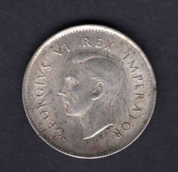 South Africa. Threepence 1942.   DY20054