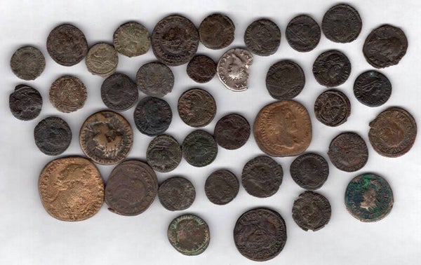 40 Roman Coins. DY23974