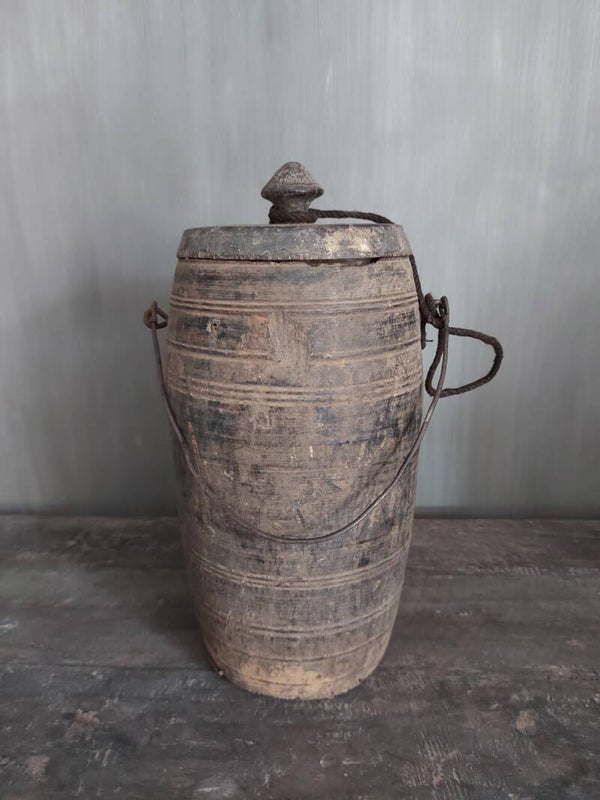 Unieke Pot Nepal met deksel 005