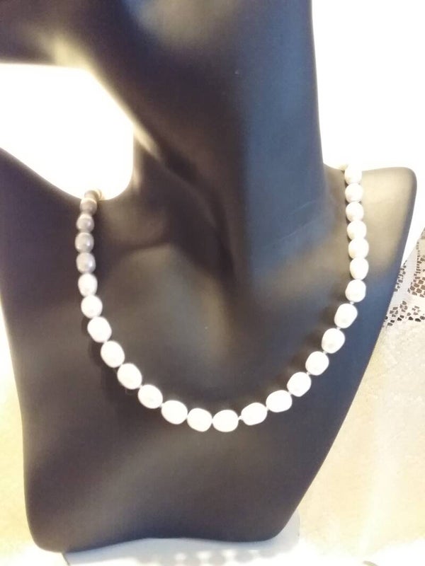 Freshwater Rice Pearl Necklace