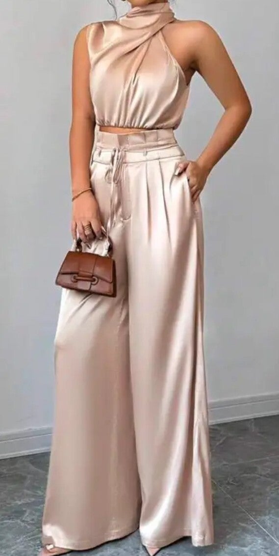 Crop top met effen broek Beige.Maat XS/S