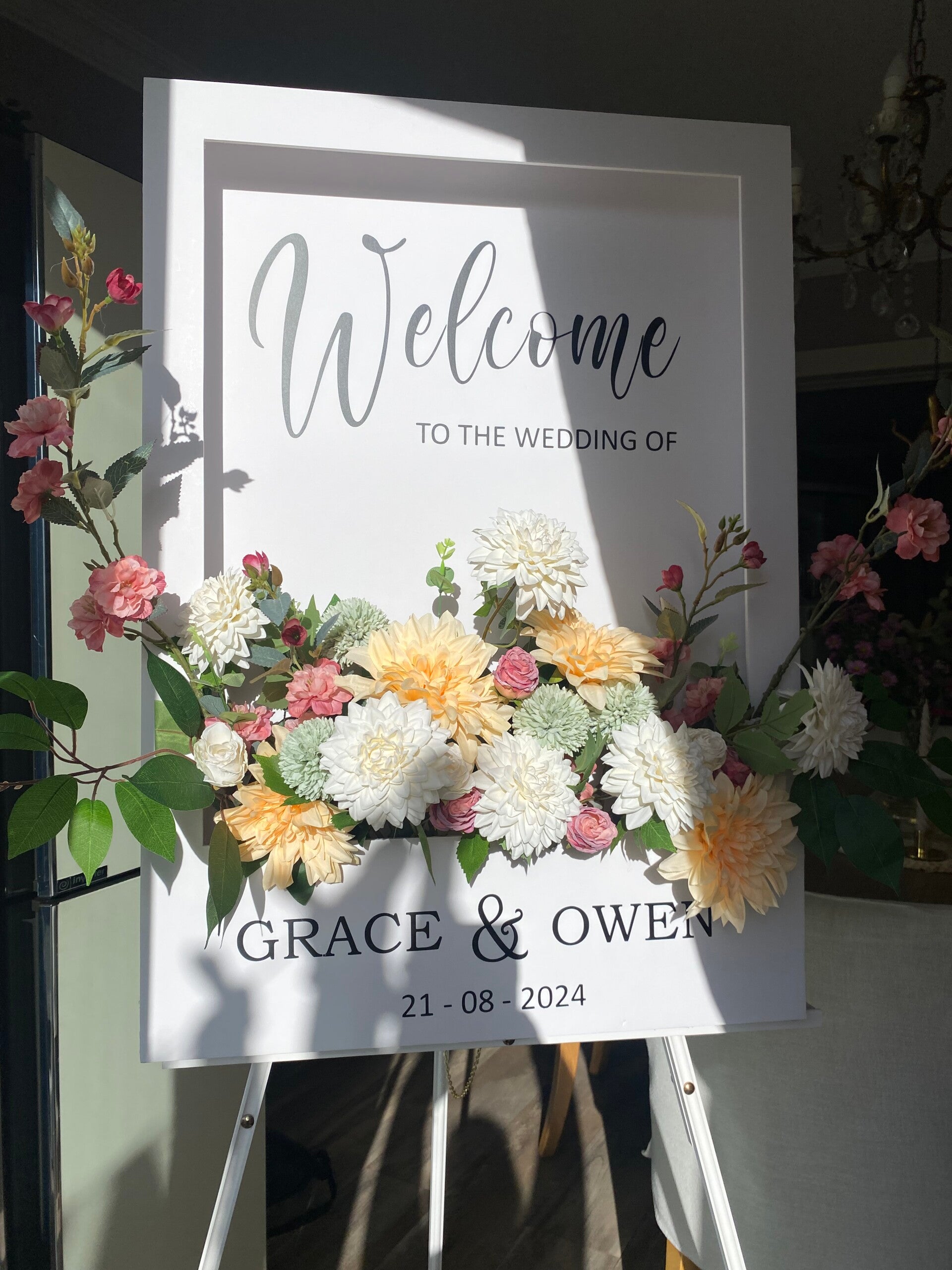 Welcome Wedding Floral Box Sign