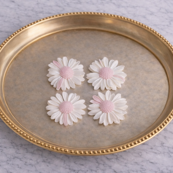 Golden Bloom Marguerites