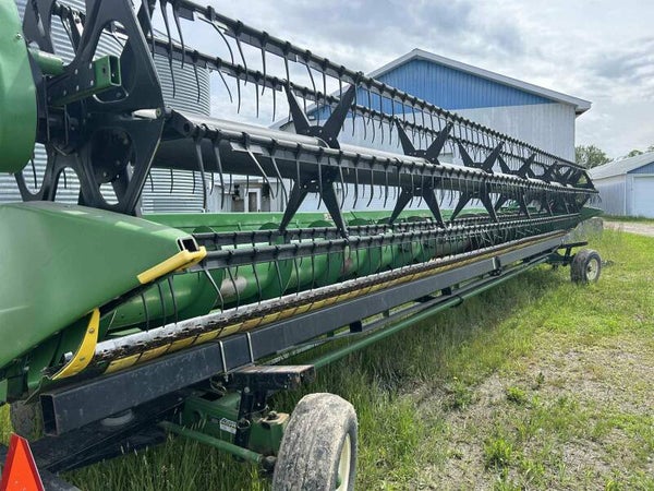 JOHN DEERE - 635F - HYDRA FLEX - 2012 - AVEC REMORQUE