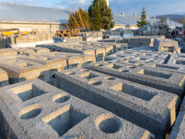 Betonnen voet voor bouwhekken. Keuze uit 21kg of 32 kg
