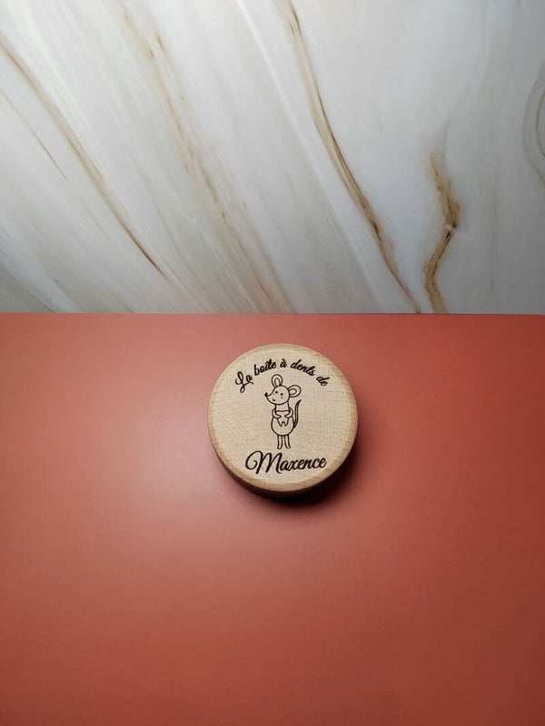 Boîte à Dents Personnalisée – Bois Gravé