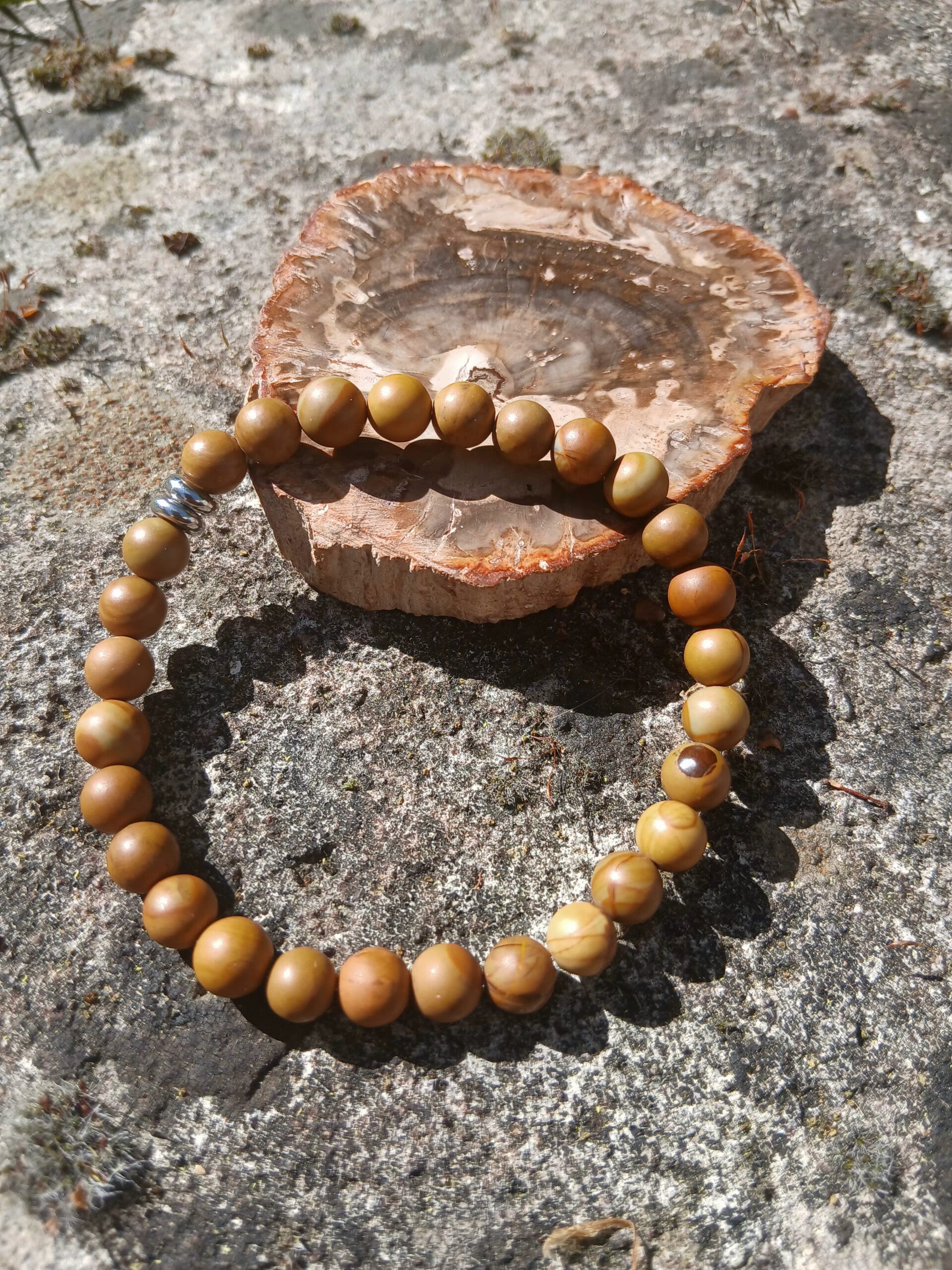 Bracelet " Jaspe Bois " en 6mm. La Force Tranquille