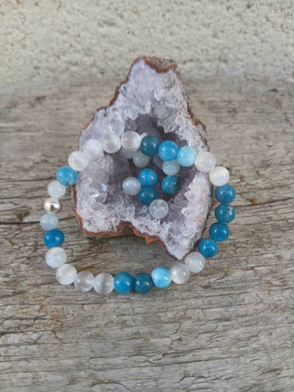 Bracelet "Blue Lagoon " Sélénite blanche, Apatite Bleue et Aigue-Marine